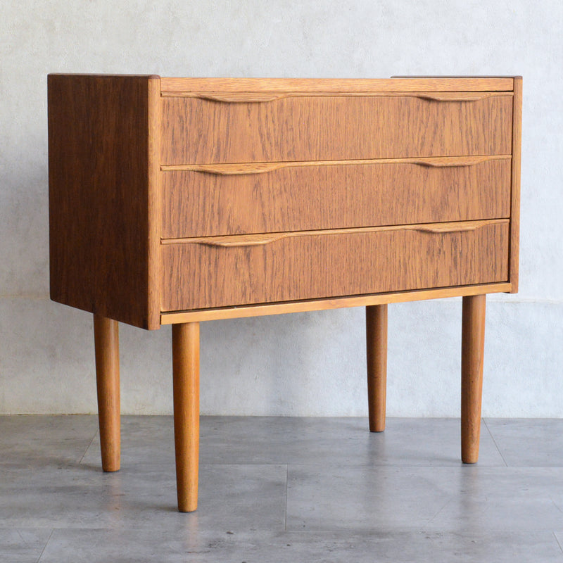 デンマーク ヴィンテージ  オーク ３段スモールチェスト8-4