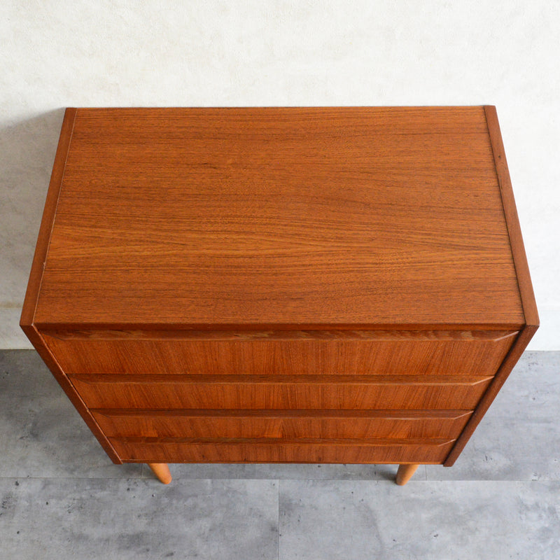 デンマーク ヴィンテージ  チーク ４段チェスト5-124