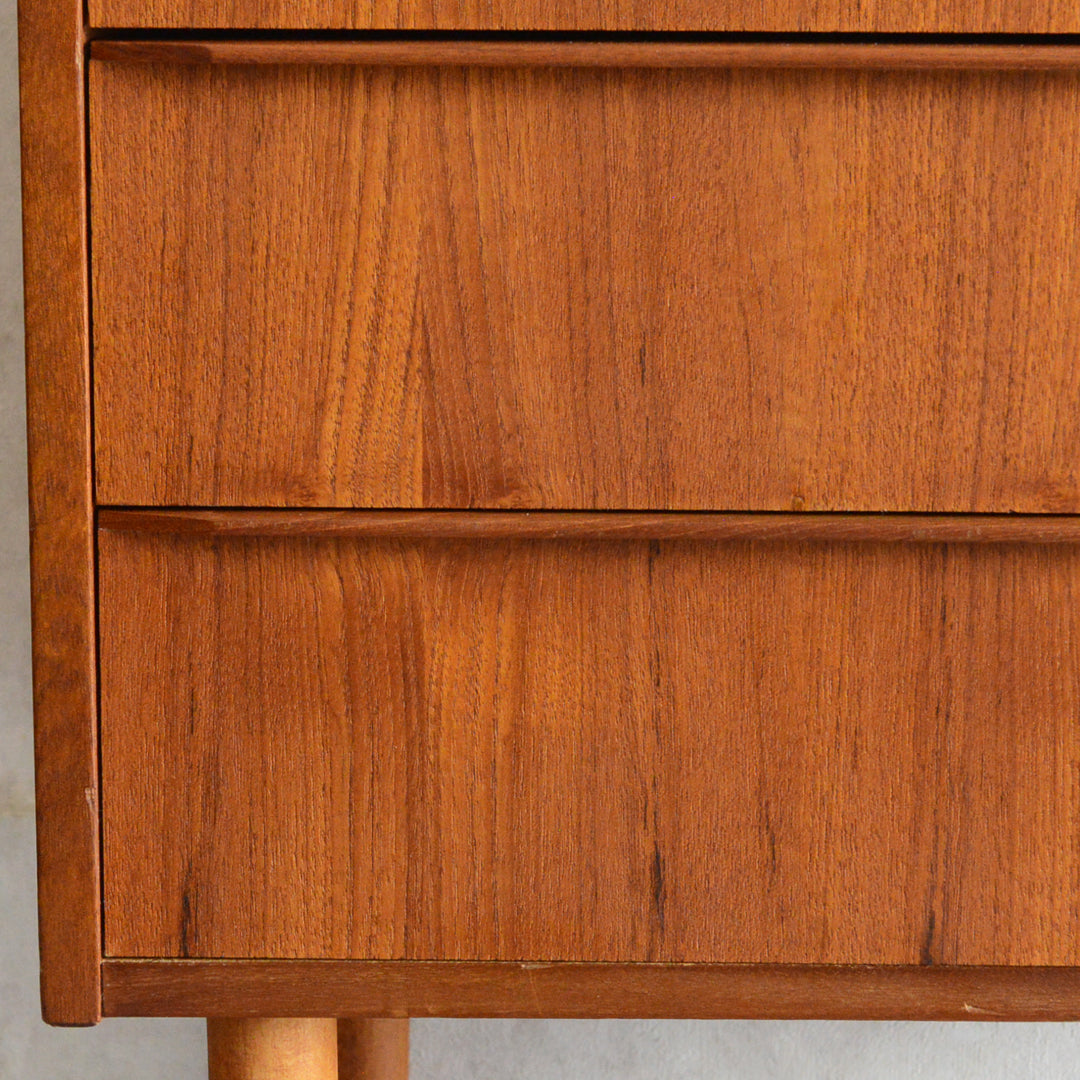 デンマーク ヴィンテージ  チーク ４段チェスト5-124