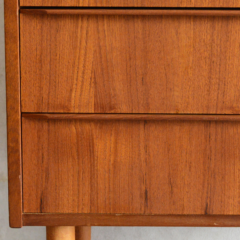 デンマーク ヴィンテージ  チーク ４段チェスト5-124