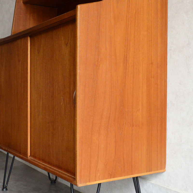 Herbert E. Gibbs（ハーバートE.ギブス） キャビネット 11 (アイアンレッグ）