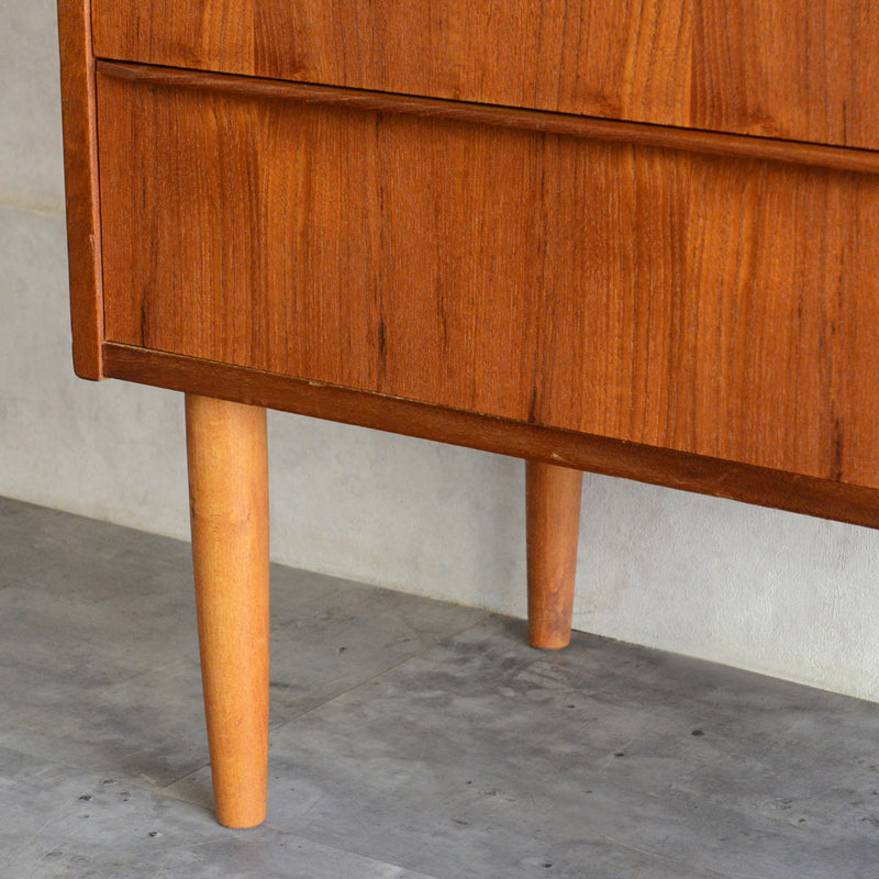 デンマーク ヴィンテージ  チーク ４段チェスト5-124