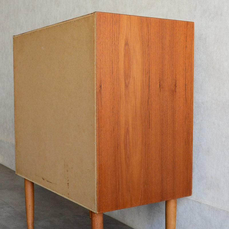 デンマーク ヴィンテージ  チーク ４段チェスト5-124