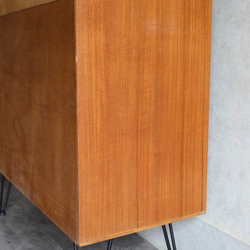 Herbert E. Gibbs（ハーバートE.ギブス） キャビネット 11 (アイアンレッグ）