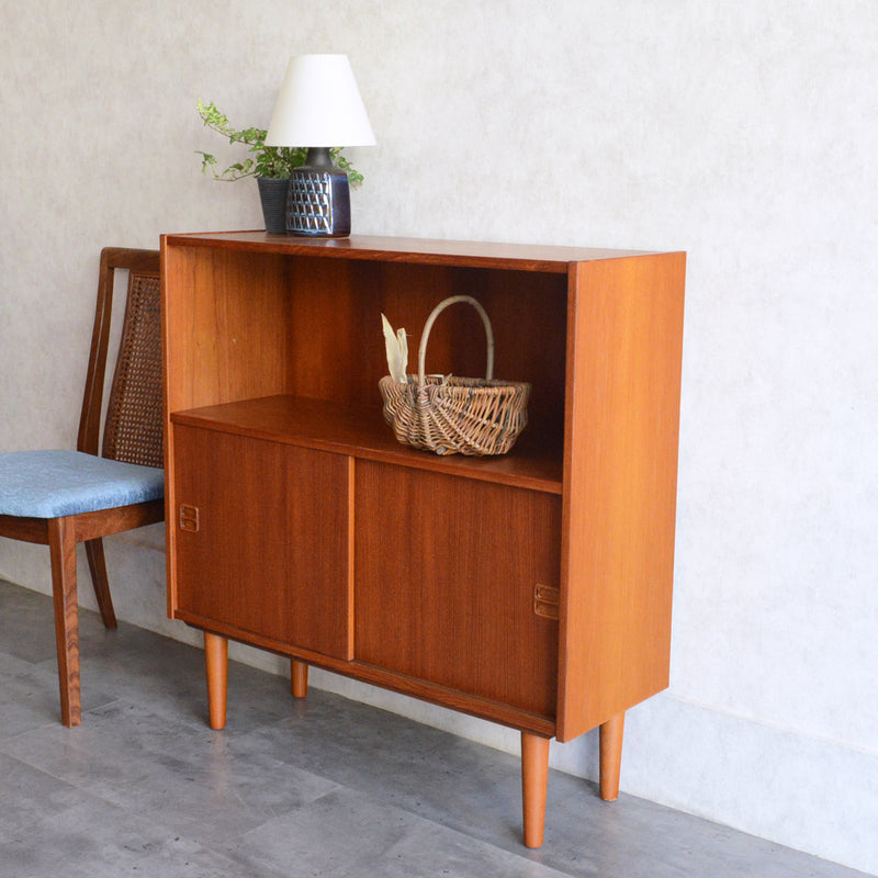 デンマーク ヴィンテージ チーク シェルフ (木扉付）6-67