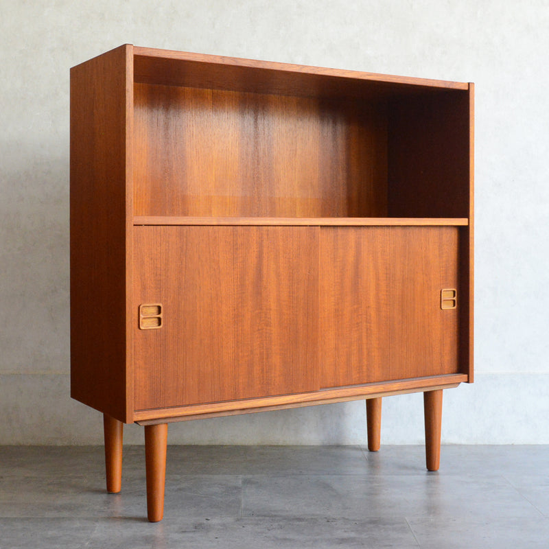 デンマーク ヴィンテージ チーク シェルフ (木扉付）6-67