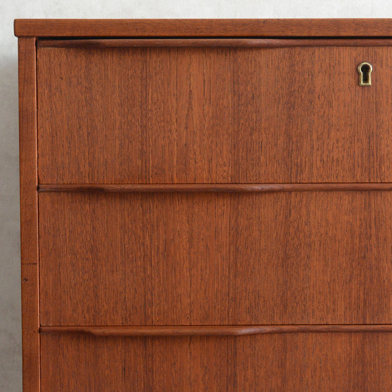 デンマーク ヴィンテージ  チーク ４段 チェスト 5-123