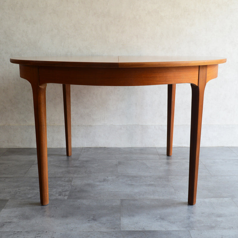 Nathan ネイサン エクステンション ラウンド ダイニングテーブル 10(天板剥離再塗装済）