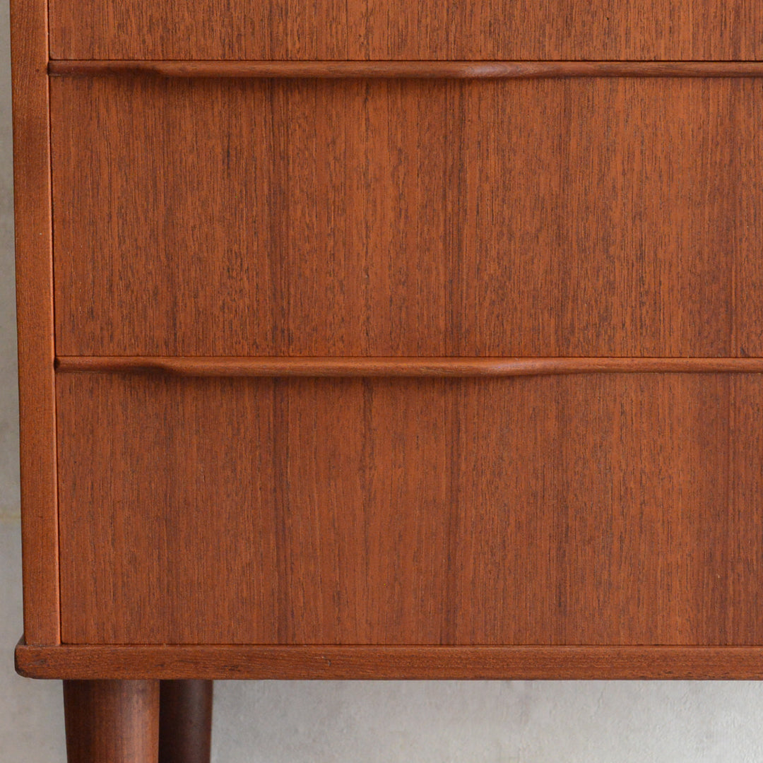 デンマーク ヴィンテージ  チーク ４段 チェスト 5-123