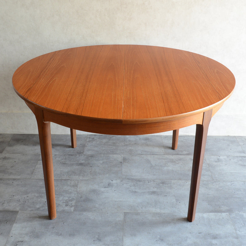 Nathan ネイサン エクステンション ラウンド ダイニングテーブル 10(天板剥離再塗装済）