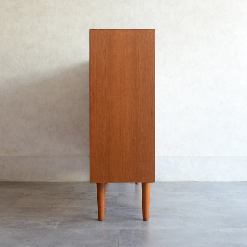 デンマーク ヴィンテージ チーク シェルフ (木扉付）6-67