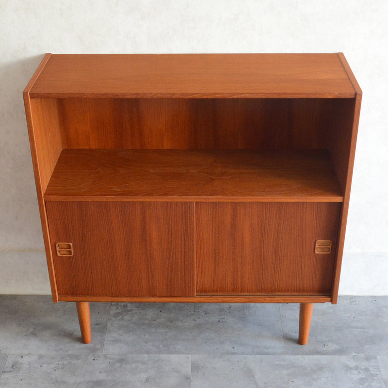 デンマーク ヴィンテージ チーク シェルフ (木扉付）6-67