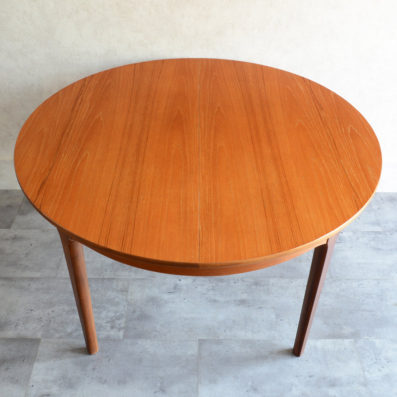 Nathan ネイサン エクステンション ラウンド ダイニングテーブル 10(天板剥離再塗装済）