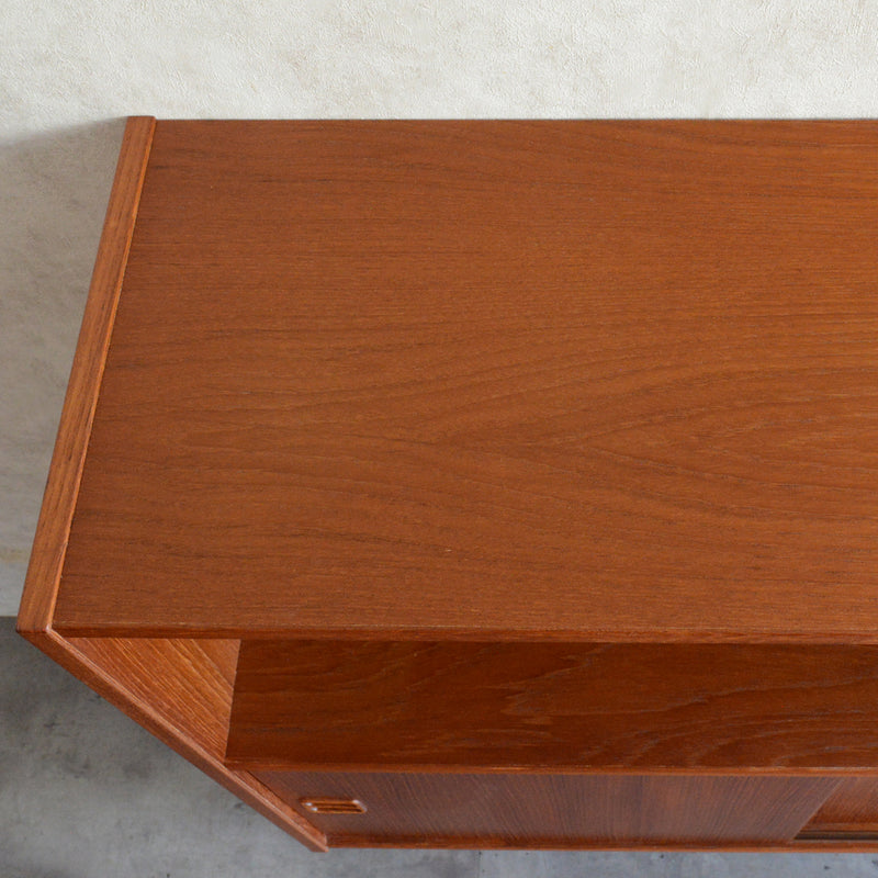 デンマーク ヴィンテージ チーク シェルフ (木扉付）6-67