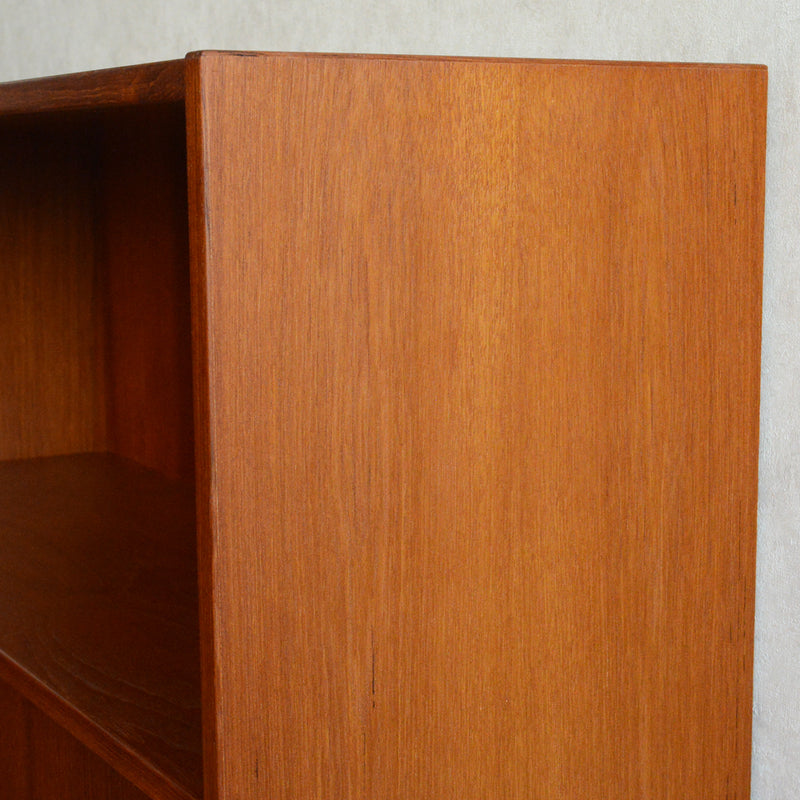 デンマーク ヴィンテージ チーク シェルフ (木扉付）6-67