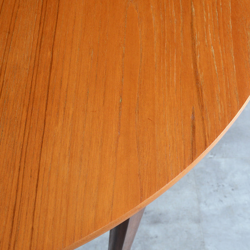 Nathan ネイサン エクステンション ラウンド ダイニングテーブル 10(天板剥離再塗装済）