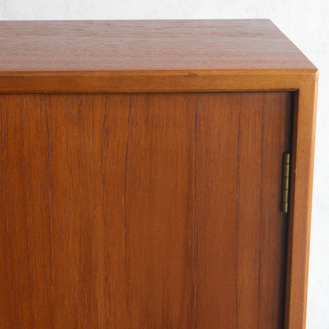 Herbert E. Gibbs ヴィンテージガラスキャビネット94(木扉付)