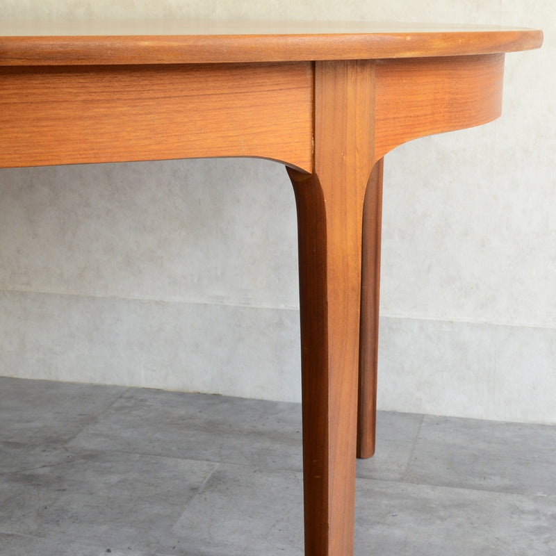 Nathan ネイサン エクステンション ラウンド ダイニングテーブル 10(天板剥離再塗装済）