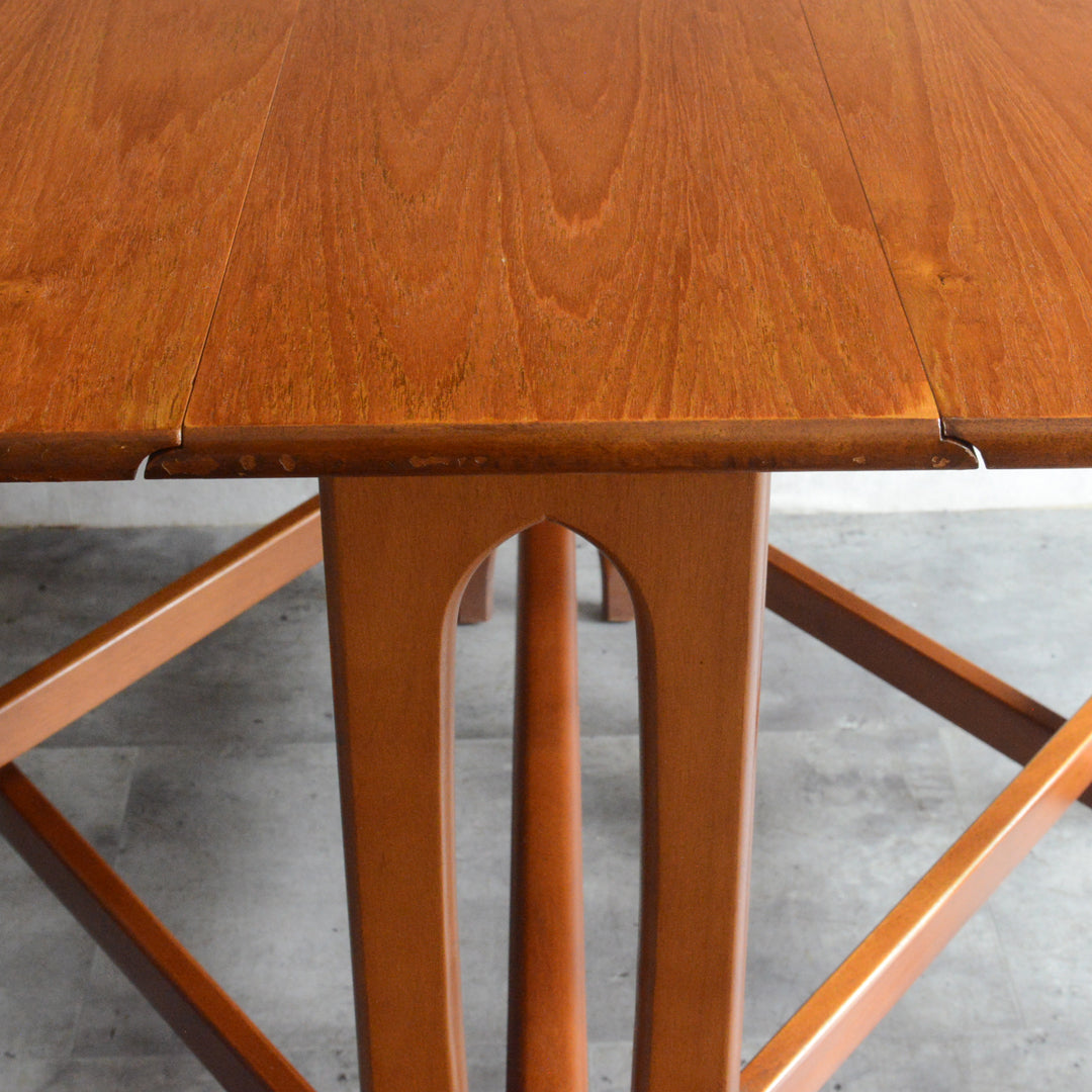 Jentique ジェンティーク　ゲートレッグテーブル38（オーバル・天板剝離再塗装済）