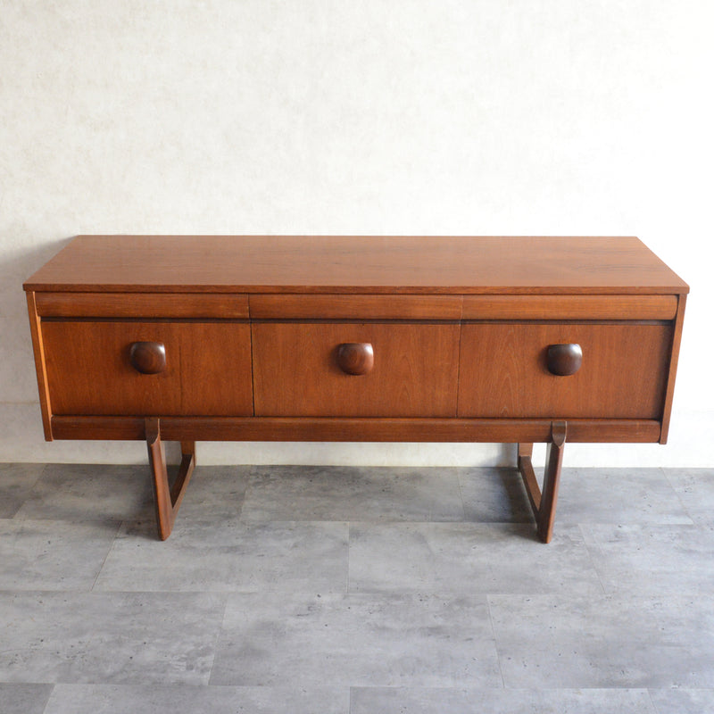 Elliotts of Newbury（EON)エリオッツ オブ ニューべリー サイドボード71