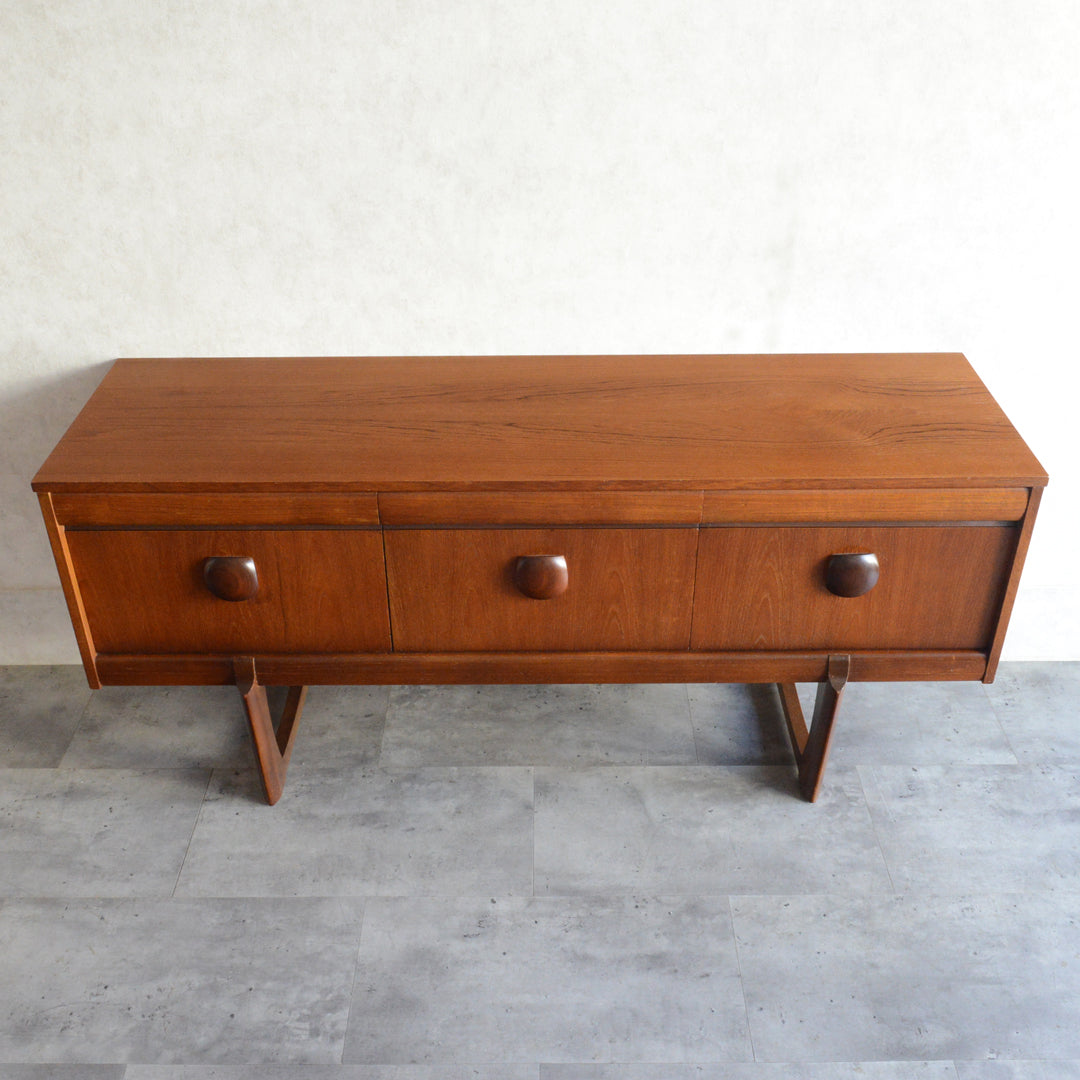 Elliotts of Newbury（EON)エリオッツ オブ ニューべリー サイドボード71