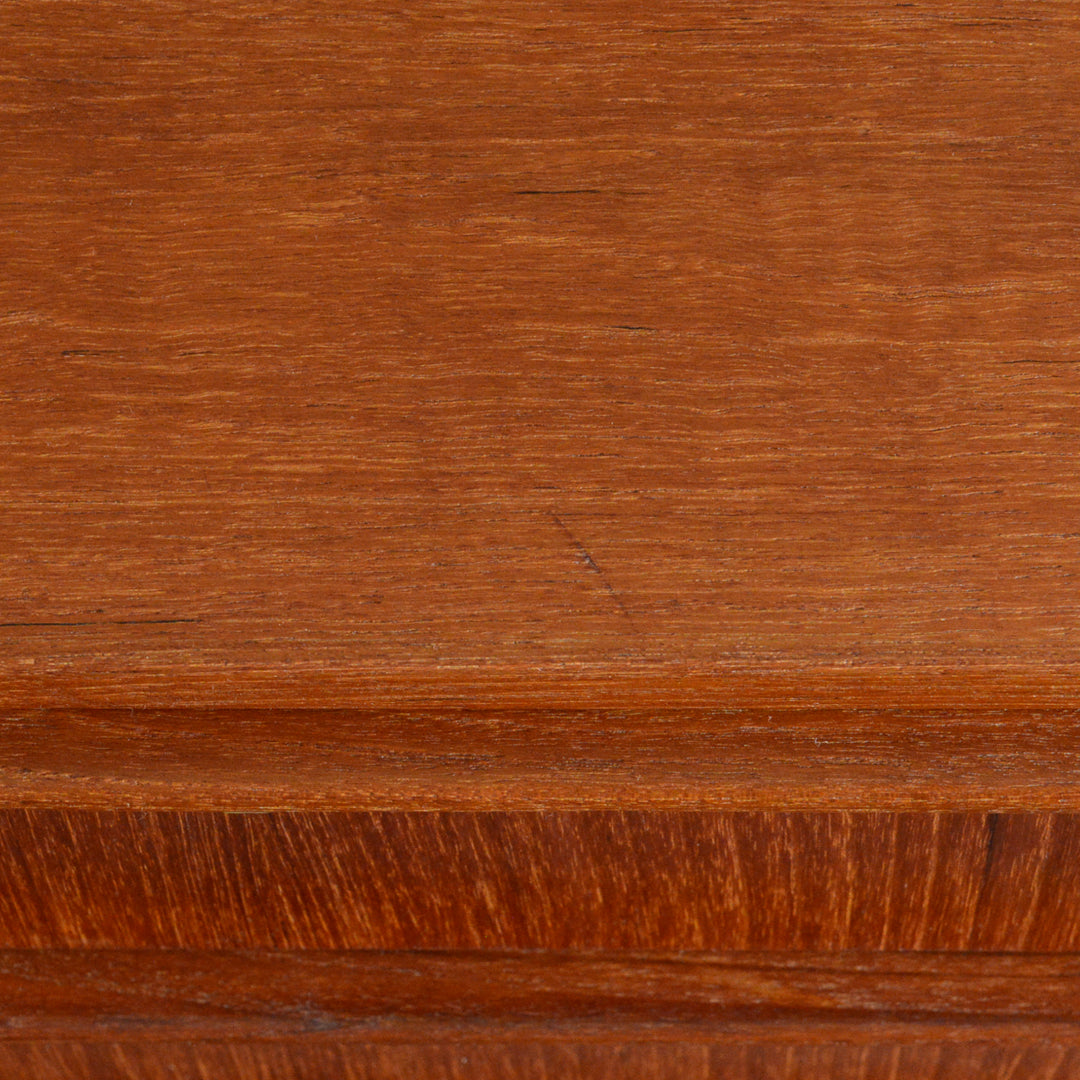 デンマーク ヴィンテージ  チーク４段チェスト 3-68