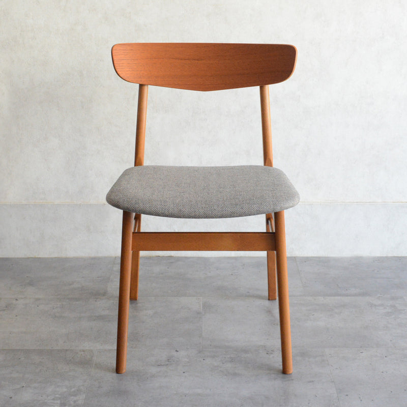 ダイニングチェア(張替済・グレージュヘリンボーン)