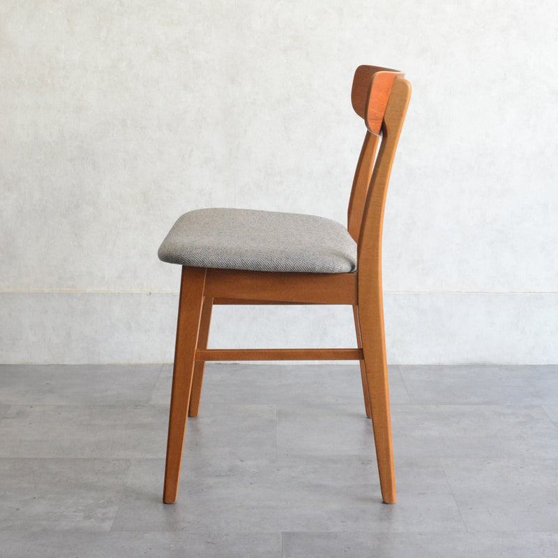 ダイニングチェア(張替済・グレージュヘリンボーン)