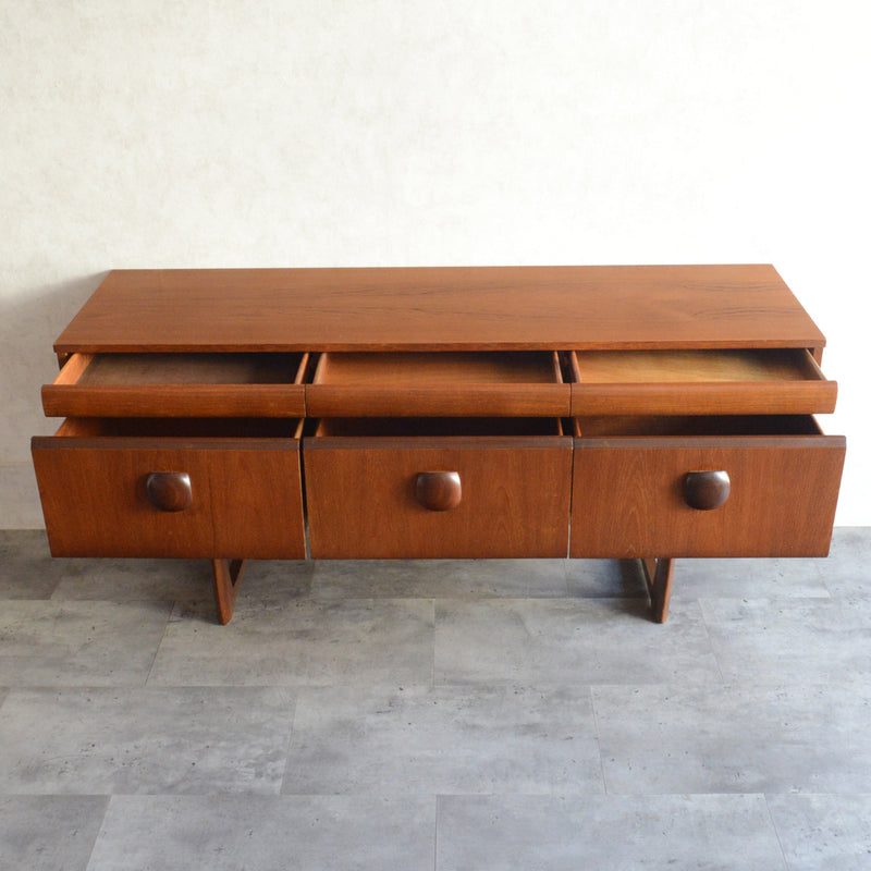 Elliotts of Newbury（EON)エリオッツ オブ ニューべリー サイドボード71