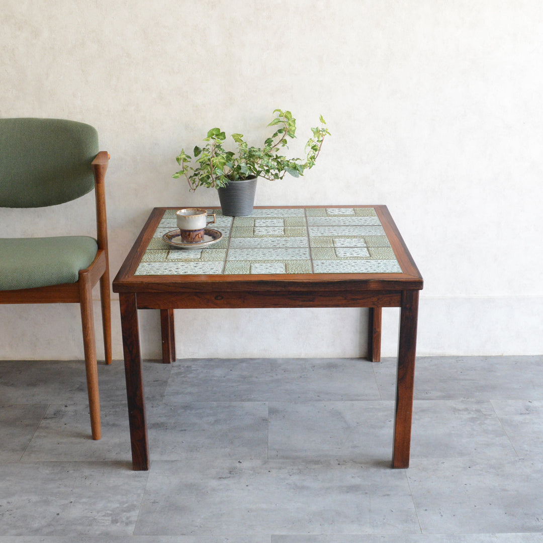 デンマークヴィンテージ タイルトップローズウッドローテーブル70