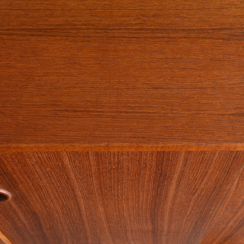 デンマーク ヴィンテージ チーク キャビネット 3-70