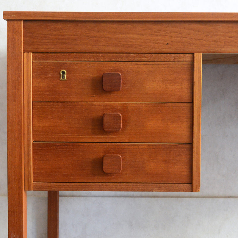 Domino mobler　デンマークヴィンテージ チークデスク 8-67