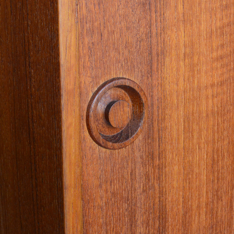 デンマーク ヴィンテージ チーク キャビネット 3-70