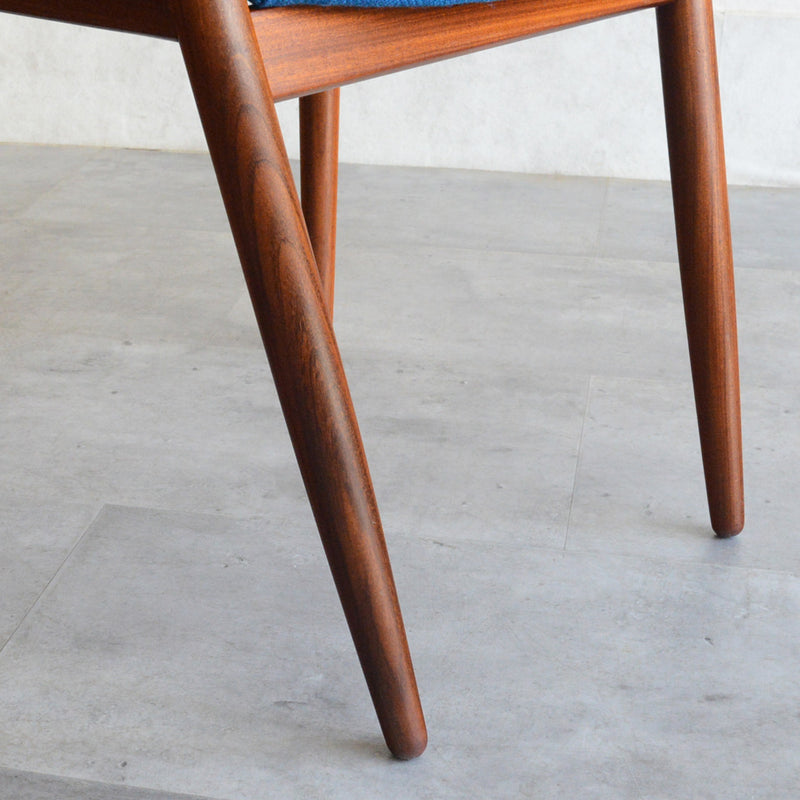 デンマークヴィンテージ Kai Kristiansen カイクリスチャンセン NV31チェア 5-51(張替済ブルー）