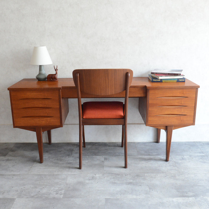 ミッドセンチュリー ヴィンテージ　デスク23(天板剝離再塗装済）