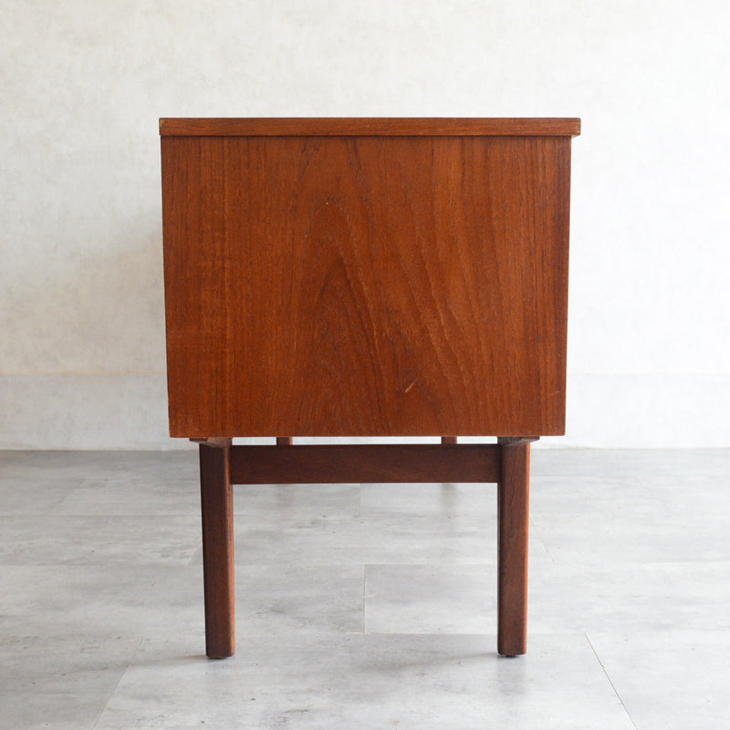 ミッドセンチュリー ヴィンテージ　デスク23(天板剝離再塗装済）