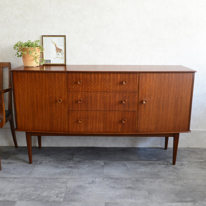 60S イギリス ヴィンテージ ショートサイドボード 49 (天板剝離再塗装済）