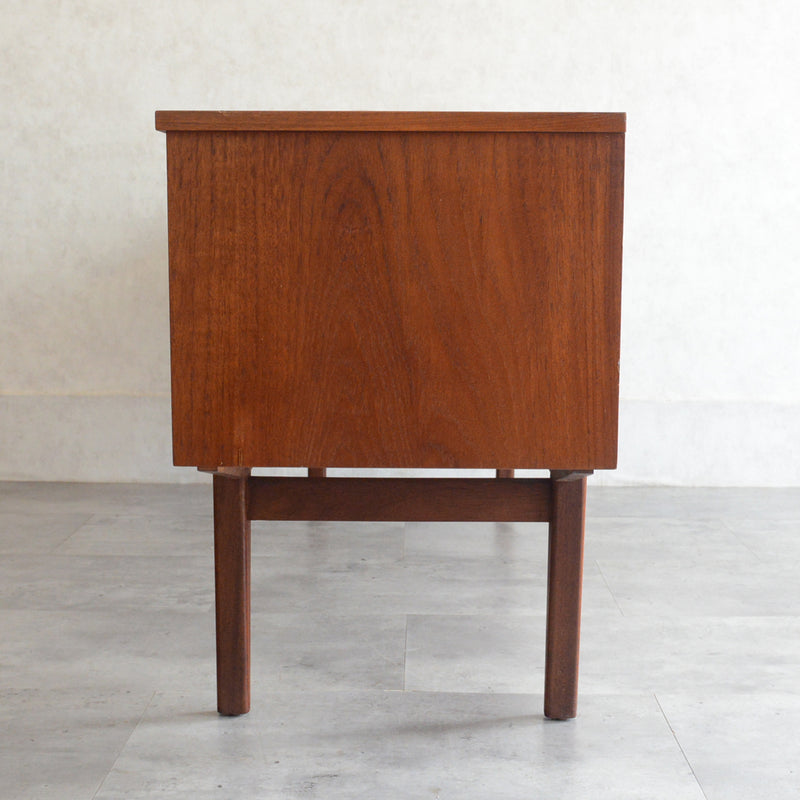 ミッドセンチュリー ヴィンテージ　デスク23(天板剝離再塗装済）