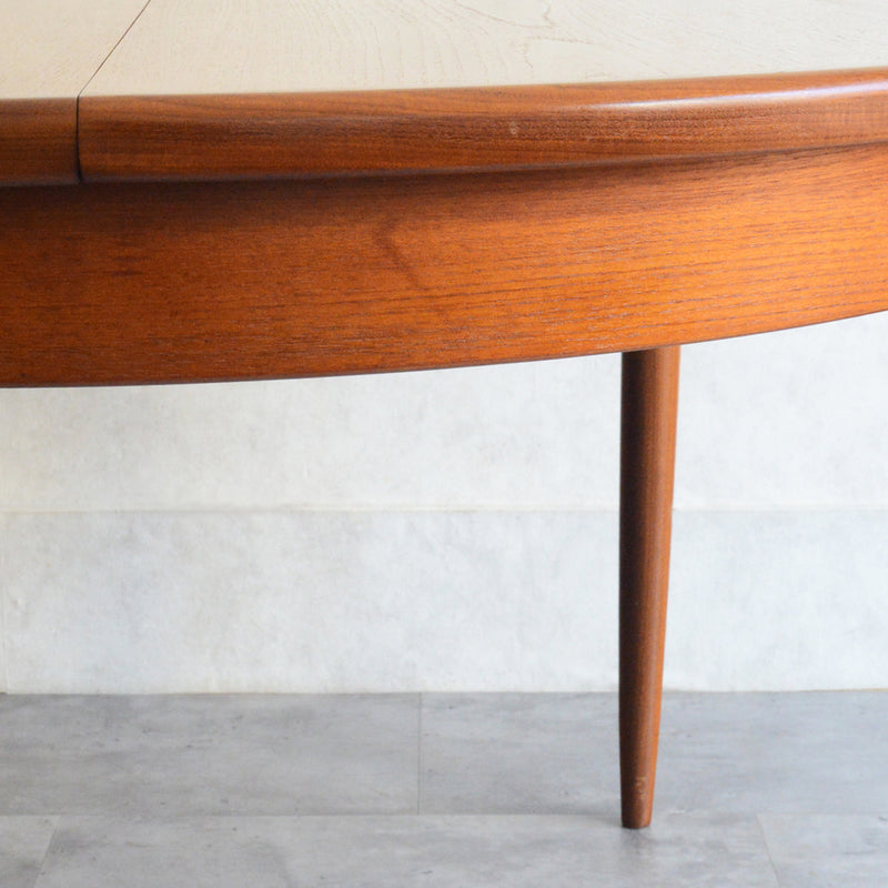 W様見学お取置品　G-PLAN ジープラン  エクステンション ラウンドテーブル 94 (天板剥離再塗装）