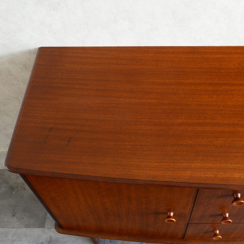 60S イギリス ヴィンテージ ショートサイドボード 49 (天板剝離再塗装済）