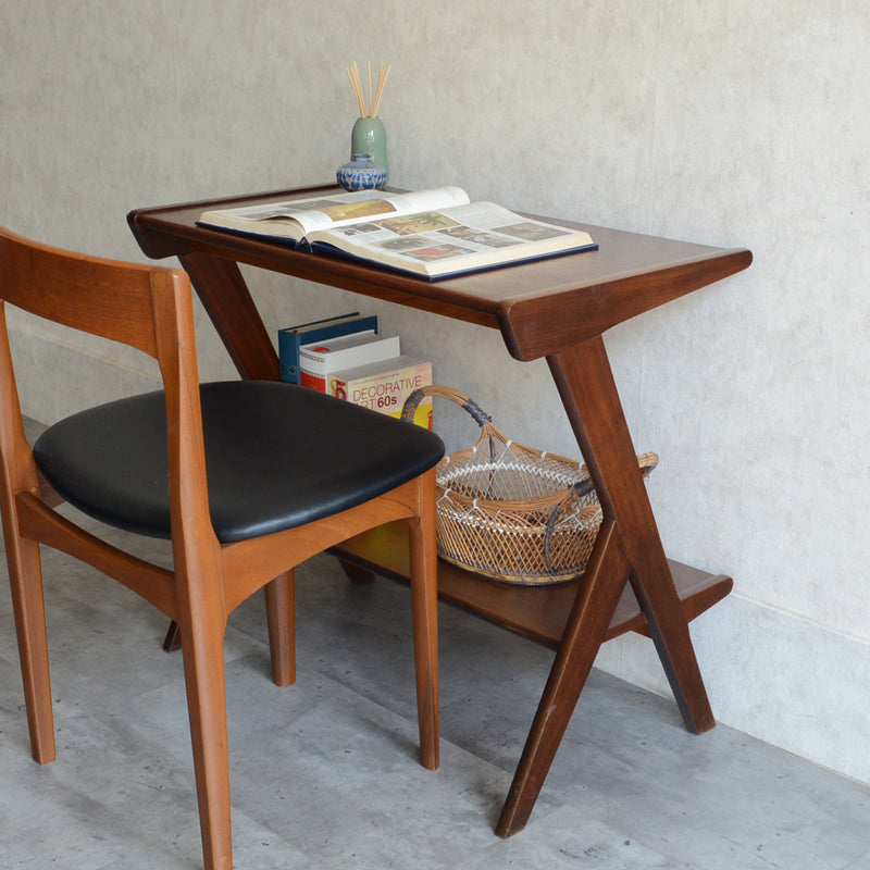 オランダ ヴィンテージ  WéBé チークサイドテーブル