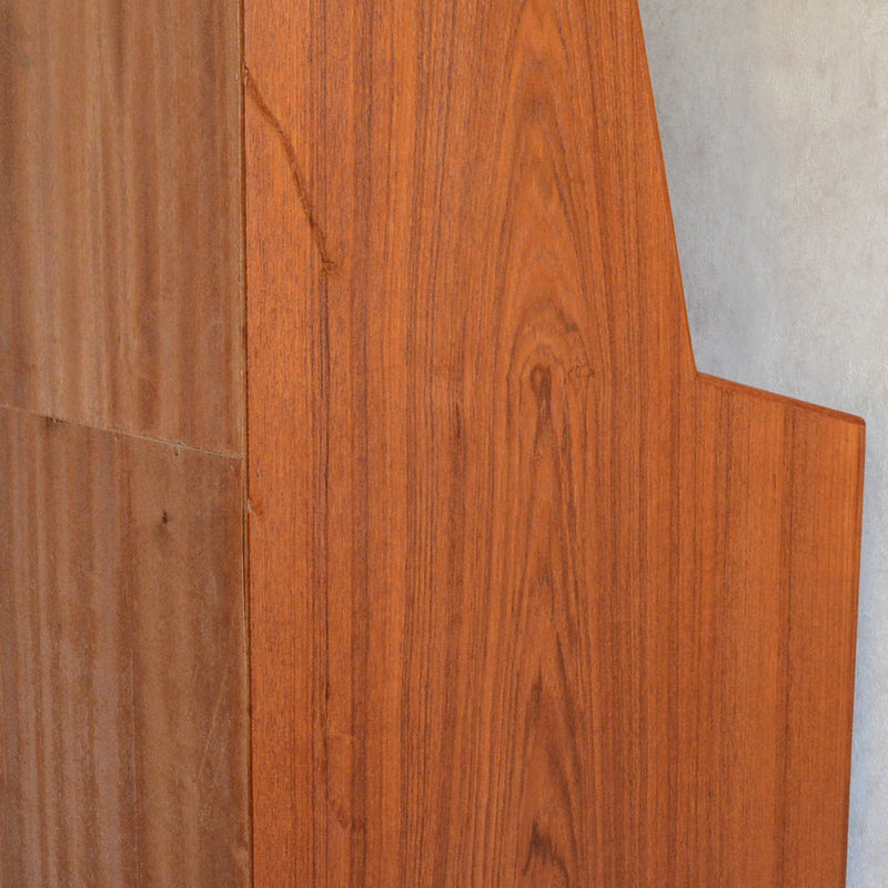 デンマーク ヴィンテージ　チークビューロー（ミラー・鍵付）6-74　