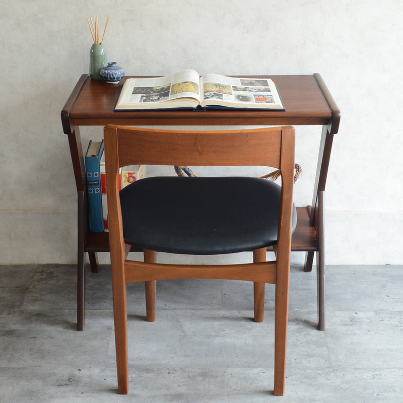 オランダ ヴィンテージ  WéBé チークサイドテーブル