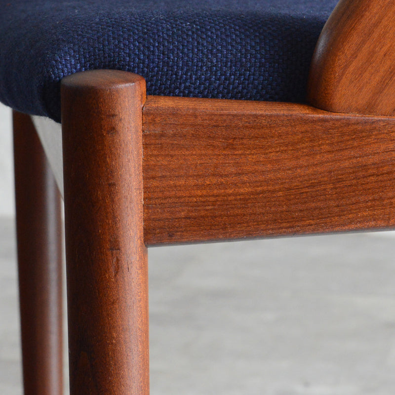 デンマークヴィンテージ Kai Kristiansen カイクリスチャンセン NV31チェア 5-52(張替済ネイビー）