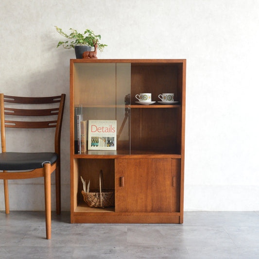 ミッドセンチュリー ヴィンテージ　ガラスキャビネット97(木扉付）