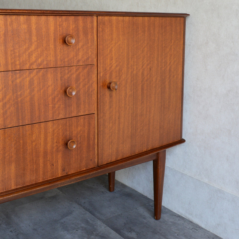 60S イギリス ヴィンテージ ショートサイドボード 49 (天板剝離再塗装済）