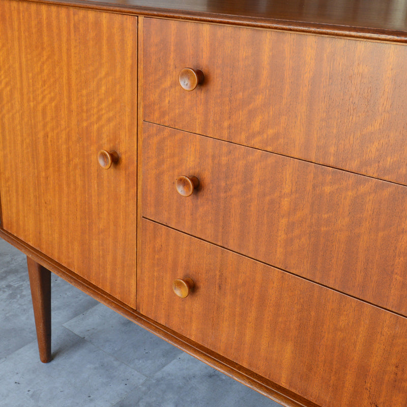 60S イギリス ヴィンテージ ショートサイドボード 49 (天板剝離再塗装済）