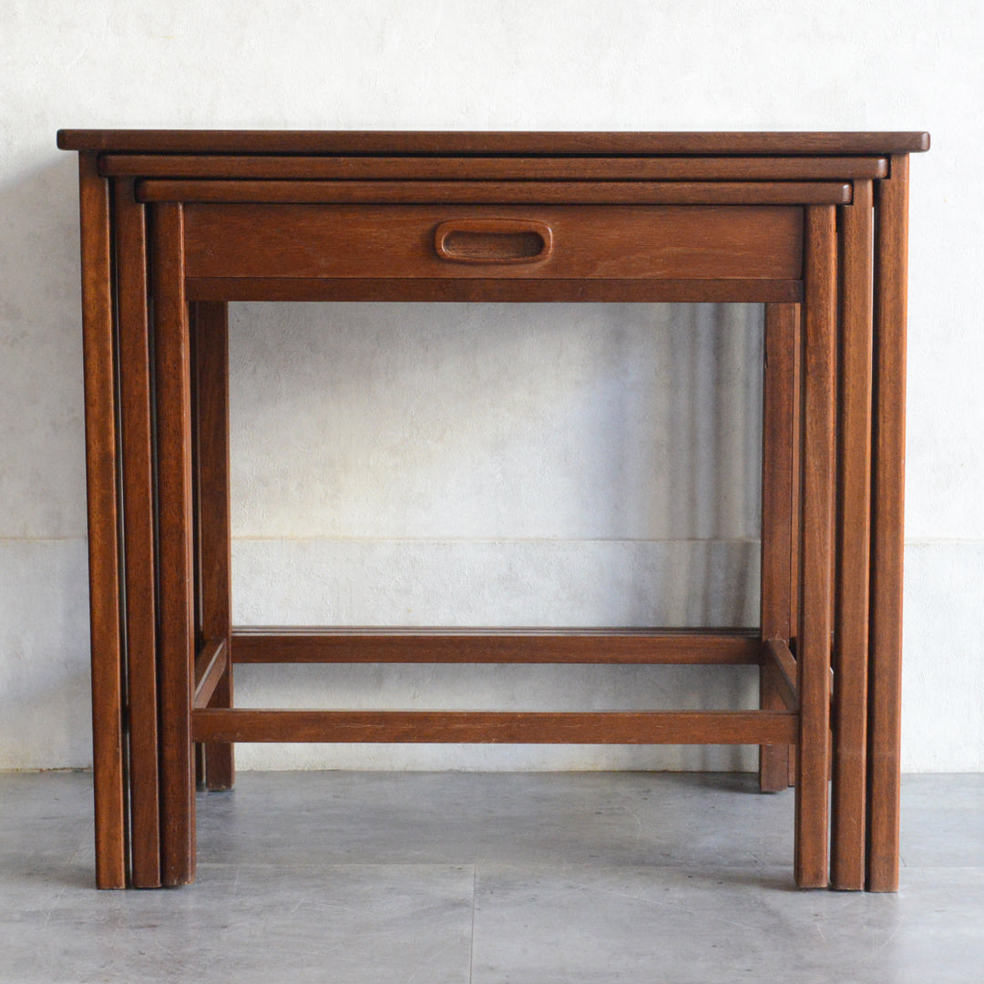 ミッドセンチュリー ヴィンテージ チーク ネストテーブル(抽斗付) 05