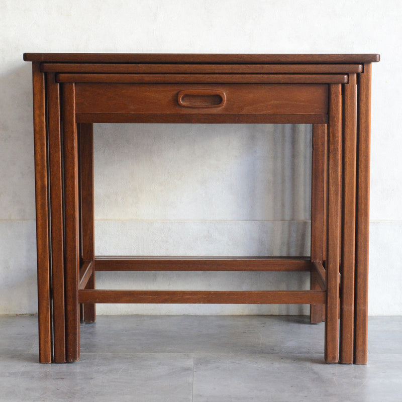 ミッドセンチュリー ヴィンテージ チーク ネストテーブル(抽斗付) 05