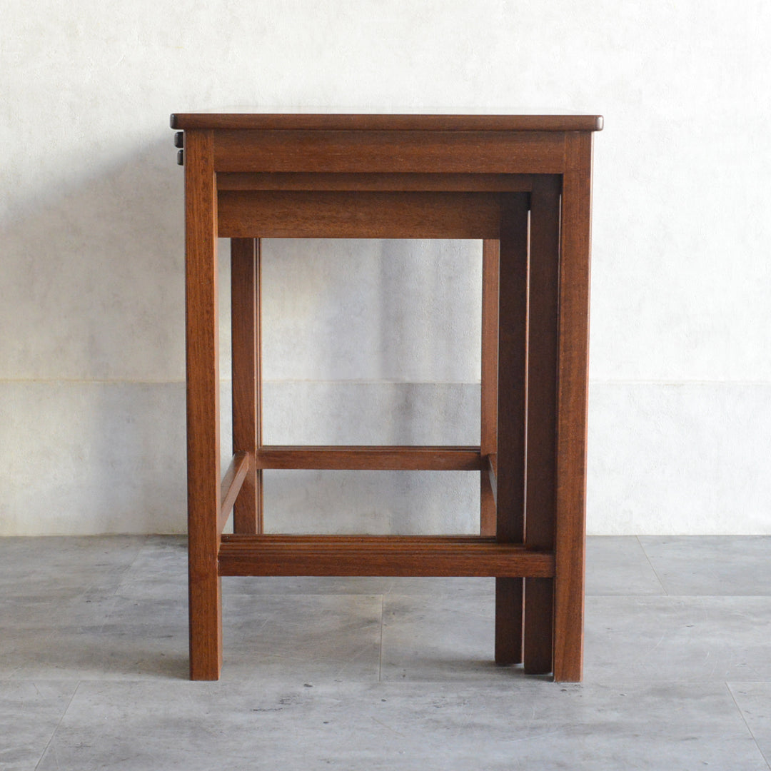 ミッドセンチュリー ヴィンテージ チーク ネストテーブル(抽斗付) 05